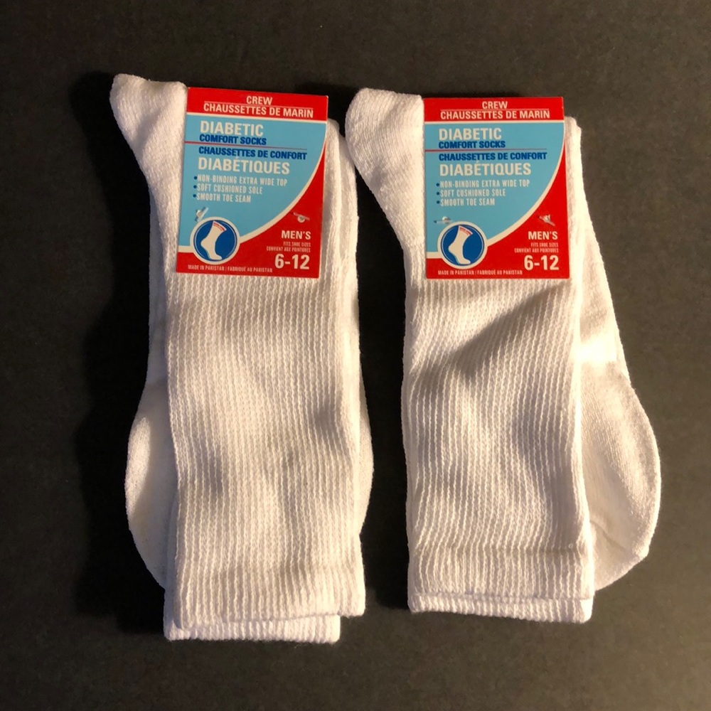 NEW_ (2) Pairs Of Men’s Diabetic Comfort Socks